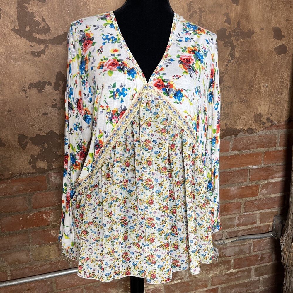 Ivy Jane Spring Has Sprung Ivy Jane Top NWT Size Small 87